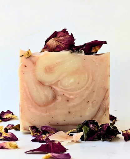 Kainga Gift Box